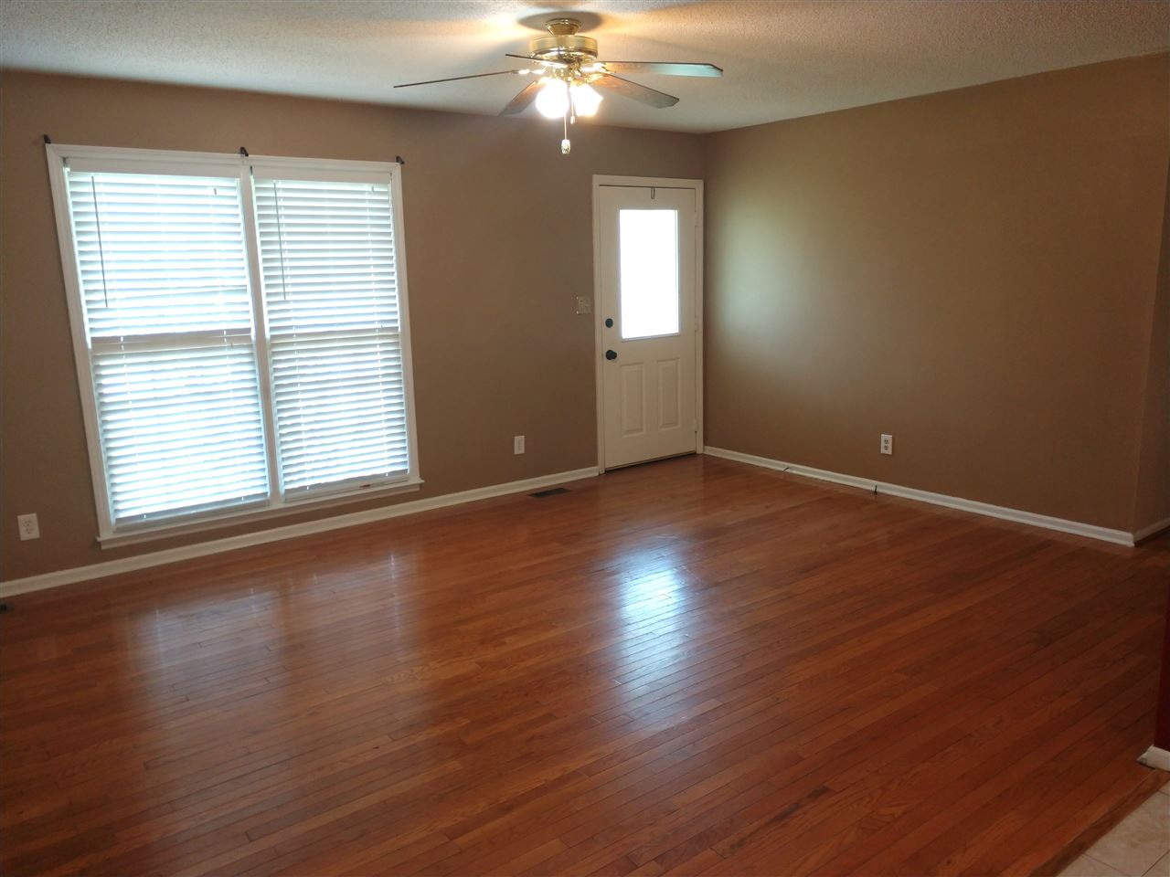 112 Tram Road Cowpens, SC 29330 - Photo 3 of 23