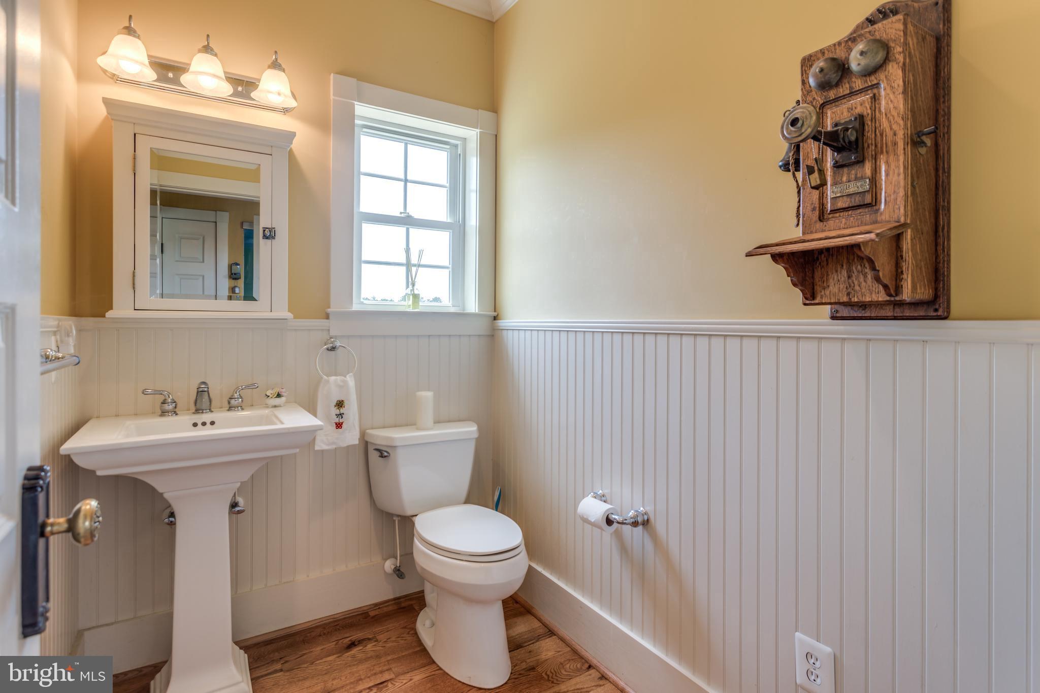 317 Aaron Mountain Road Castleton, VA 22716 - Photo 24 of 65 Main level half Bath