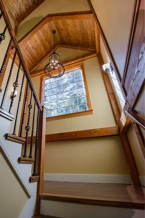 $1,100,000 | 83 Eden Trail, Leyden, MA 01337