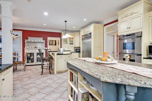 $1,184,000 | 156 Morgan Fields Drive, Wartburg, TN 37887