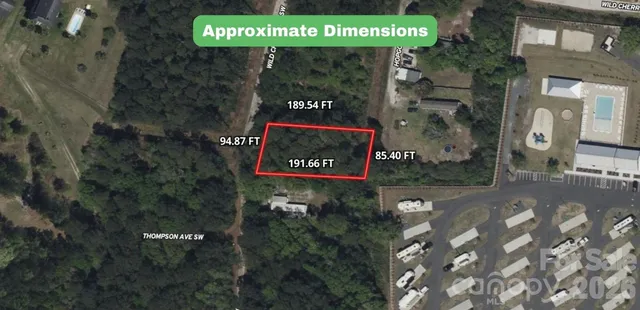 a sign that is on the side of the road