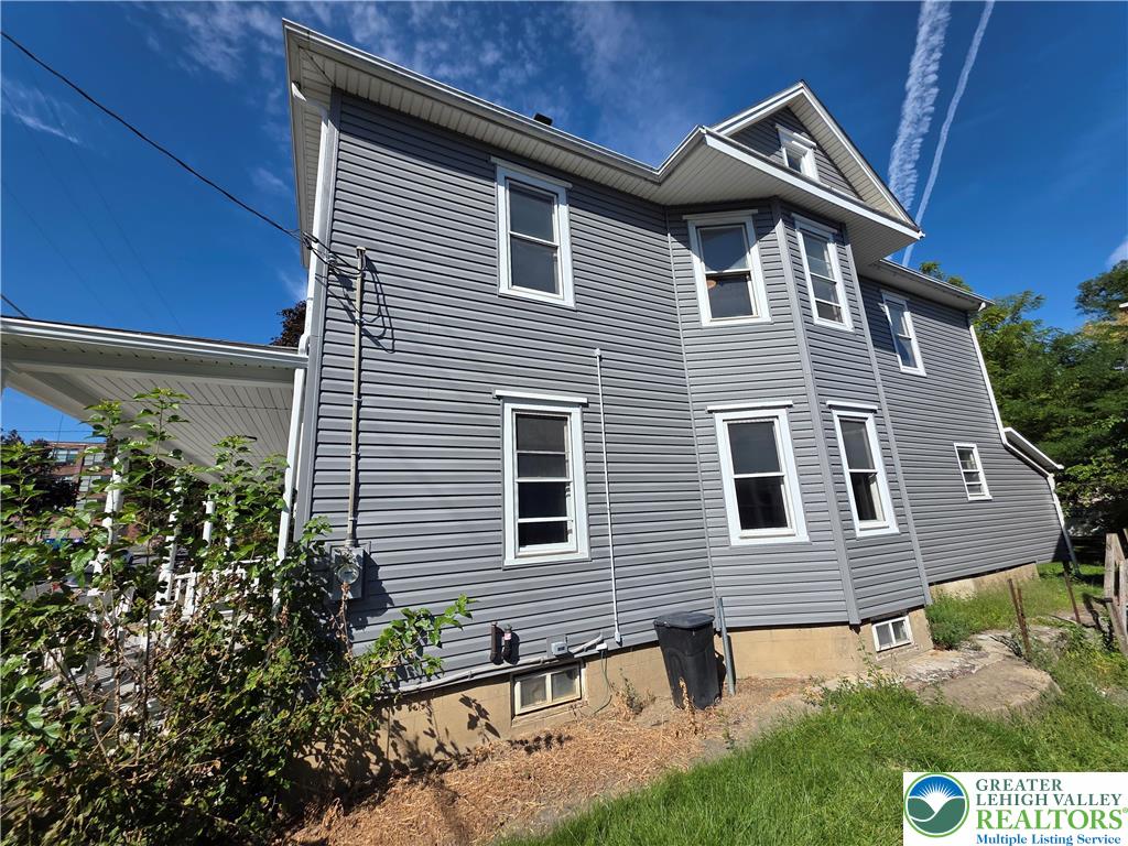 169 South Whitfield Street Nazareth, PA 18064 - Photo 2 of 35