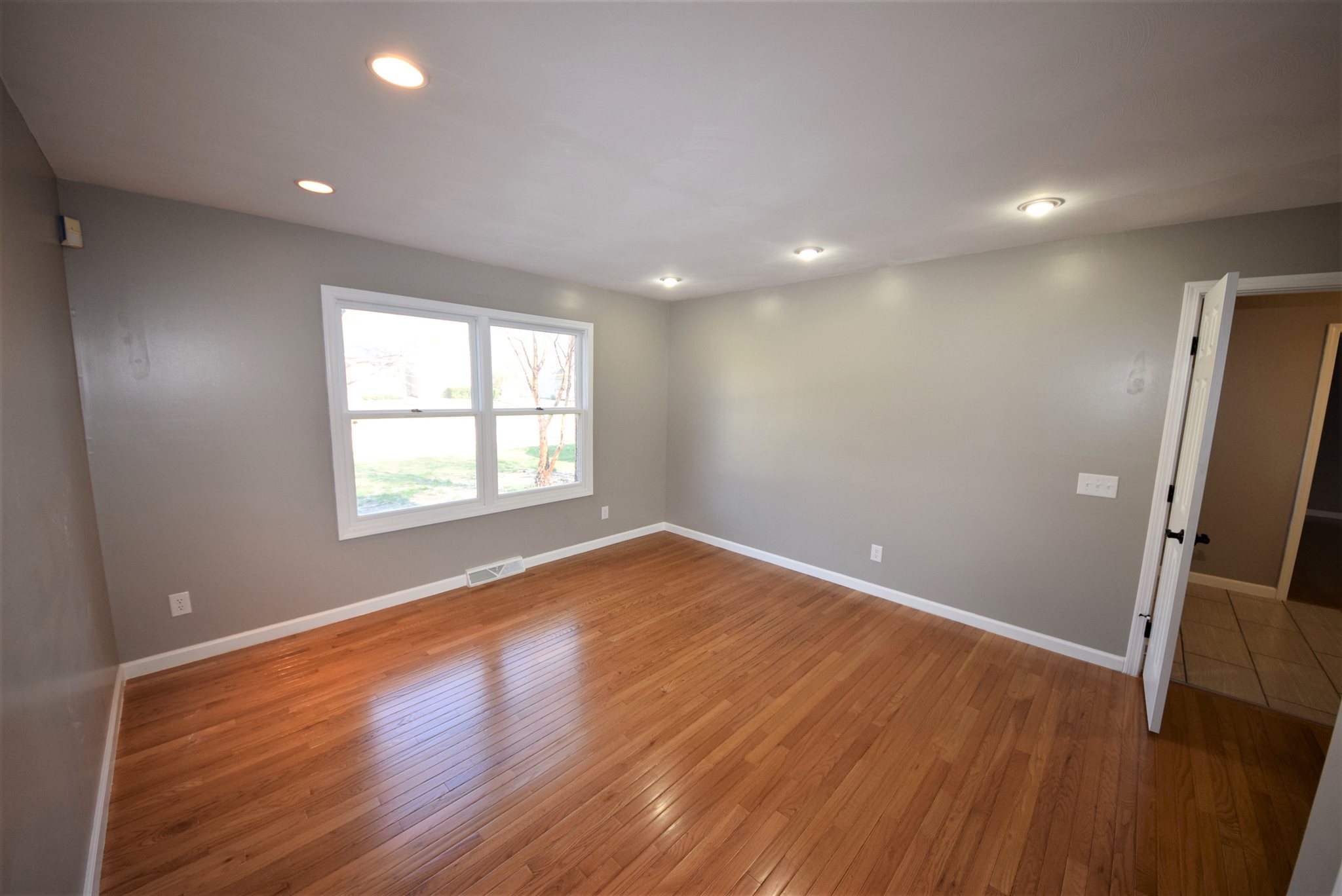 3308 Collingwood Drive Springfield, IL 62711 - Photo 7 of 37 Gallery Image 7