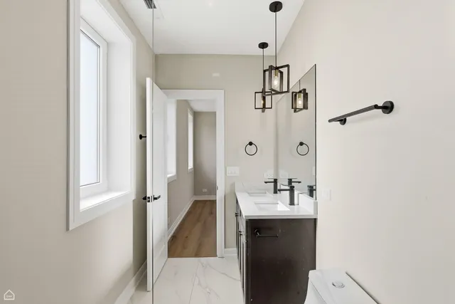 $469,000 | 2718 Budd Street, Unit 2S, River Grove, IL 60171