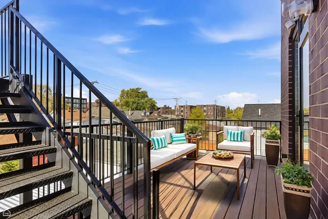 $469,000 | 2718 Budd Street, Unit 2S, River Grove, IL 60171