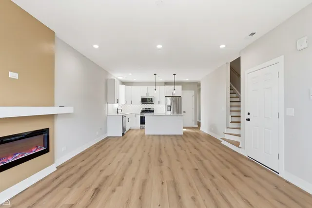 $469,000 | 2718 Budd Street, Unit 2S, River Grove, IL 60171