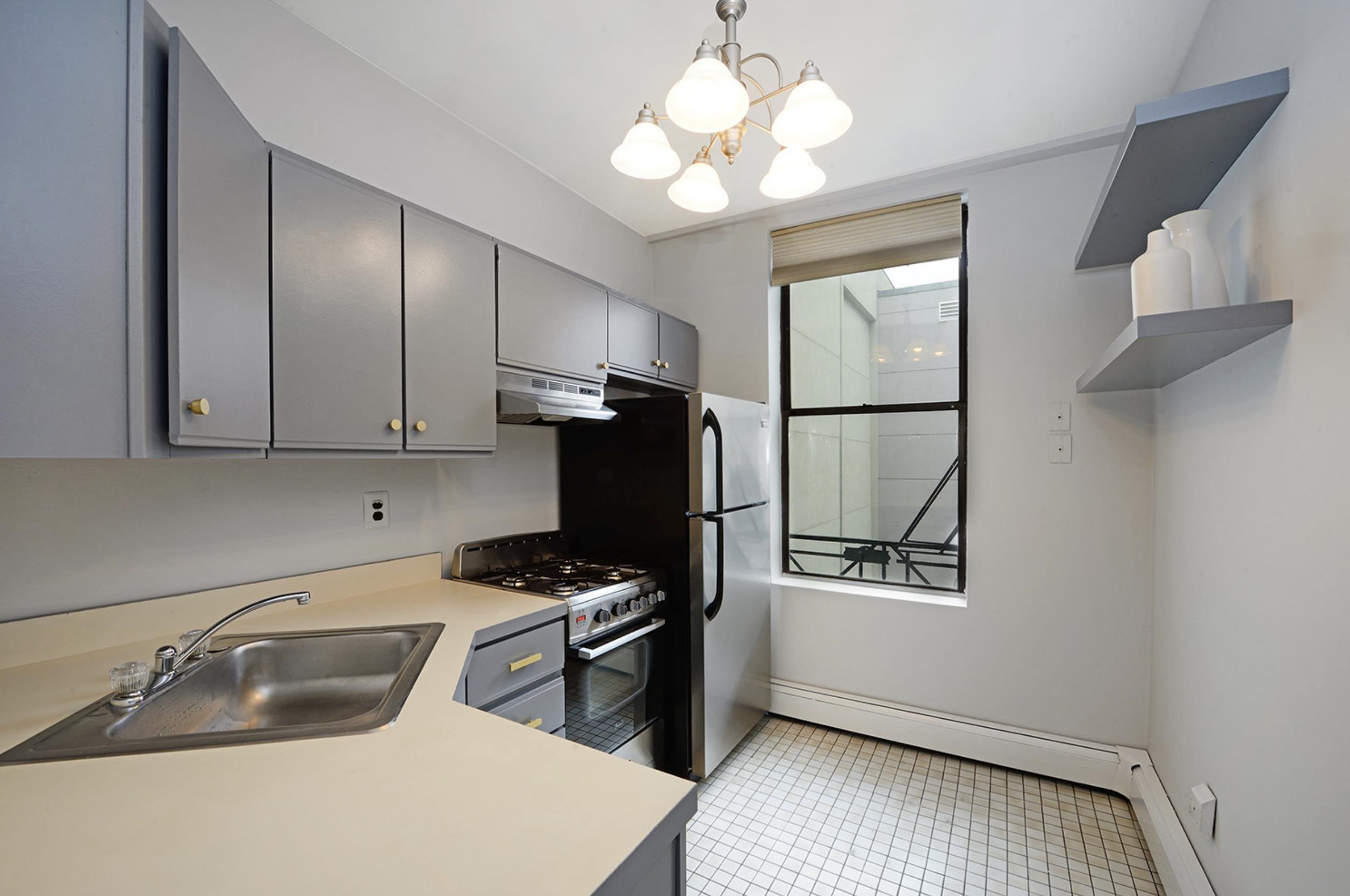 261 1st Street, Unit 3E Hoboken, NJ 07030 - Photo 8 of 10