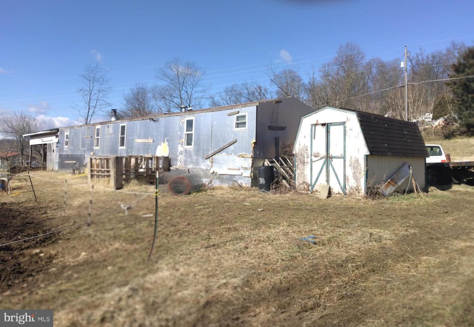 a view of a outdoor space