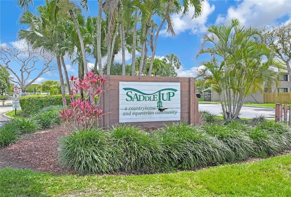 $2,800 | 4930 South University Drive, Unit 4930, Davie, FL 33328