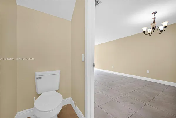 $2,800 | 4930 South University Drive, Unit 4930, Davie, FL 33328