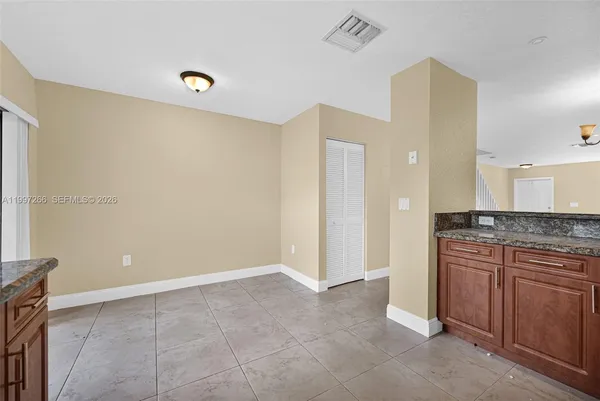 $2,800 | 4930 South University Drive, Unit 4930, Davie, FL 33328