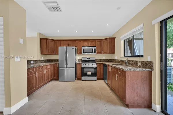 $2,800 | 4930 South University Drive, Unit 4930, Davie, FL 33328