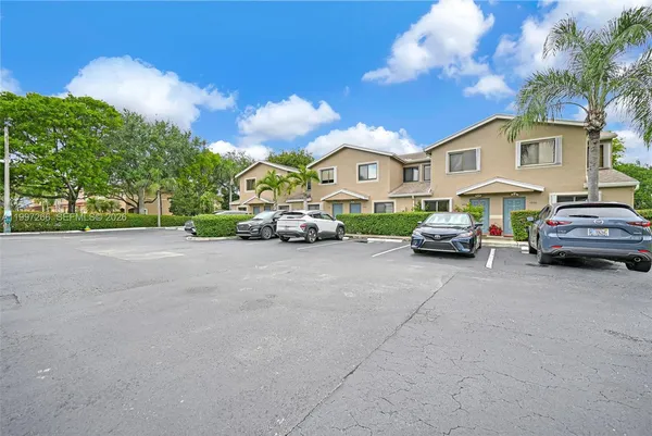 $2,800 | 4930 South University Drive, Unit 4930, Davie, FL 33328