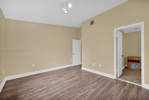 $2,800 | 4930 South University Drive, Unit 4930, Davie, FL 33328