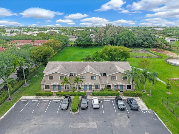 $2,800 | 4930 South University Drive, Unit 4930, Davie, FL 33328