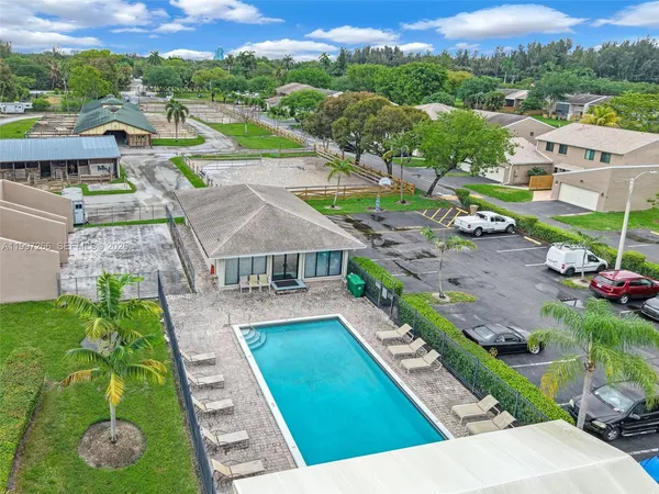 $2,800 | 4930 South University Drive, Unit 4930, Davie, FL 33328