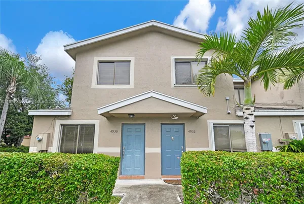 $2,800 | 4930 South University Drive, Unit 4930, Davie, FL 33328