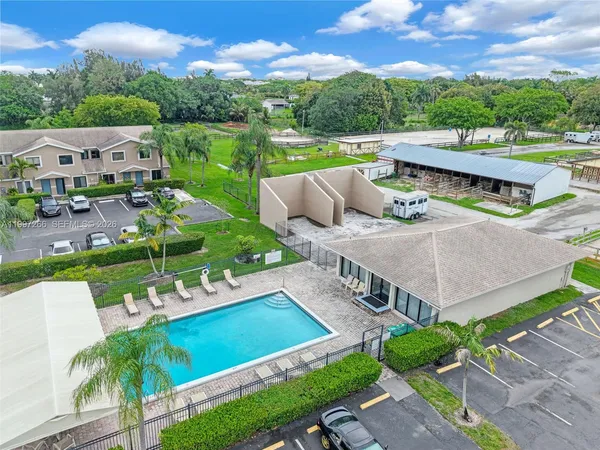 $2,800 | 4930 South University Drive, Unit 4930, Davie, FL 33328