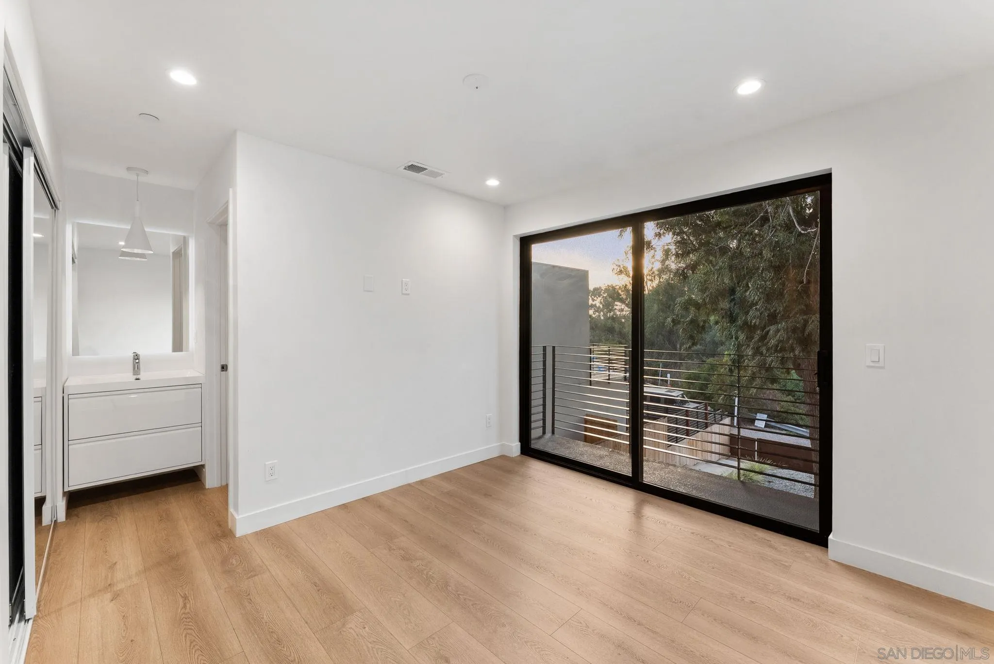 3653 Wilson Avenue San Diego, CA 92104 - Photo 32 of 60 a view of an empty room with a window