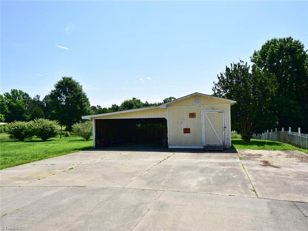 6703 Monnett Road Climax, NC 27233 - Photo 4 of 30 Gallery Image 4