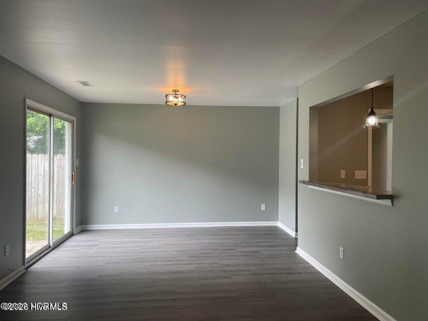 3031 Foxhorn Road Jacksonville, NC 28546 - Photo 4 of 20 20220506202936753581000000-o