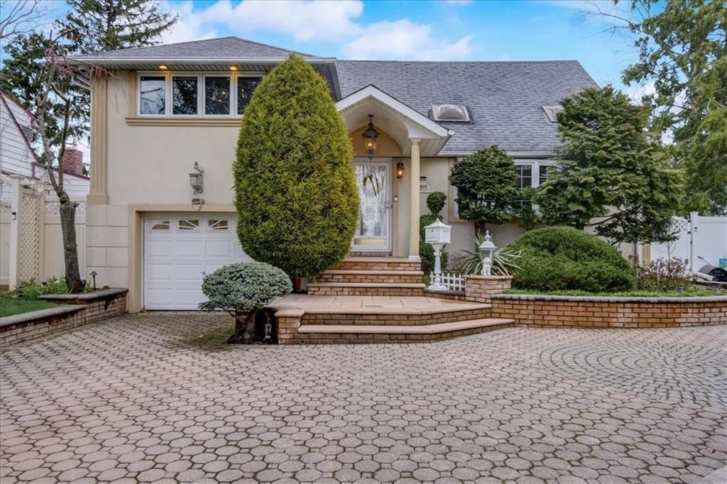 829 Bruce Drive East Meadow, NY 11554 - Photo 1 of 27