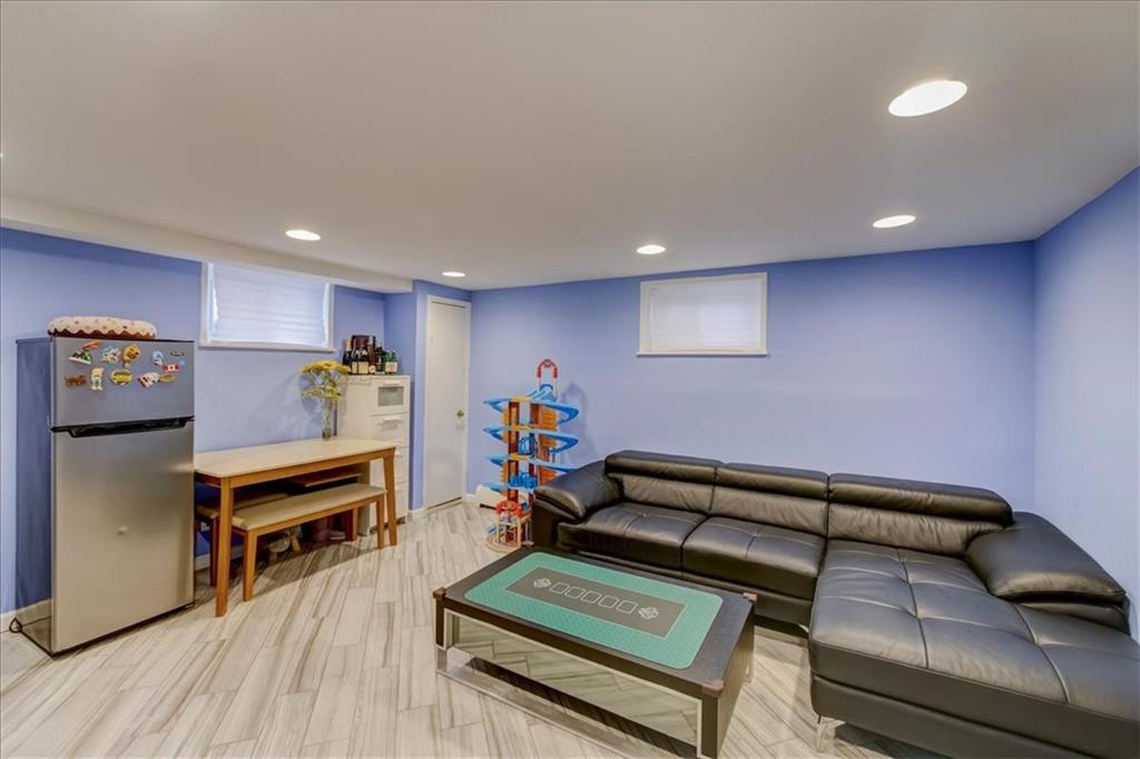 829 Bruce Drive East Meadow, NY 11554 - Photo 21 of 27