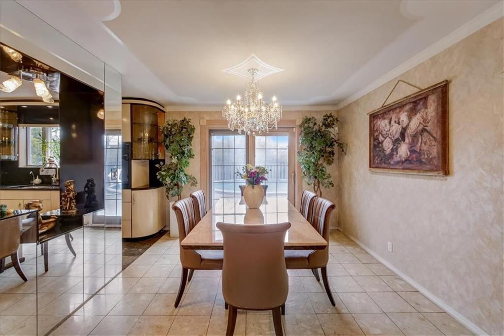 829 Bruce Drive East Meadow, NY 11554 - Photo 4 of 27