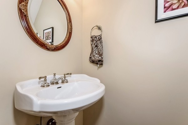 1 Stone Post Road Andover, MA 01810 - Photo 15 of 30 Gallery Image 15