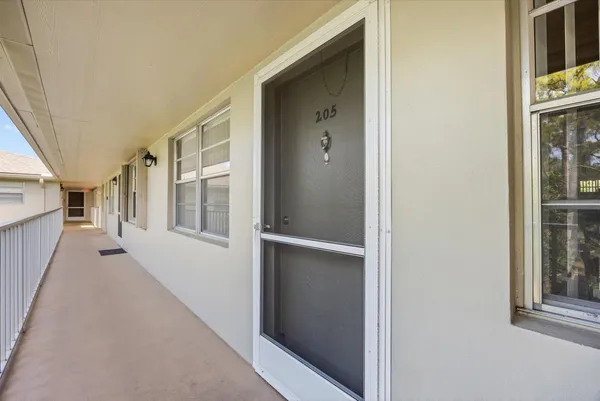 $1,500 | 29 Lake Vista Trail, Unit 205, Port St. Lucie, FL 34952
