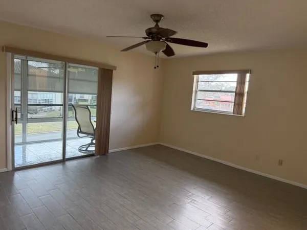 $1,500 | 29 Lake Vista Trail, Unit 205, Port St. Lucie, FL 34952