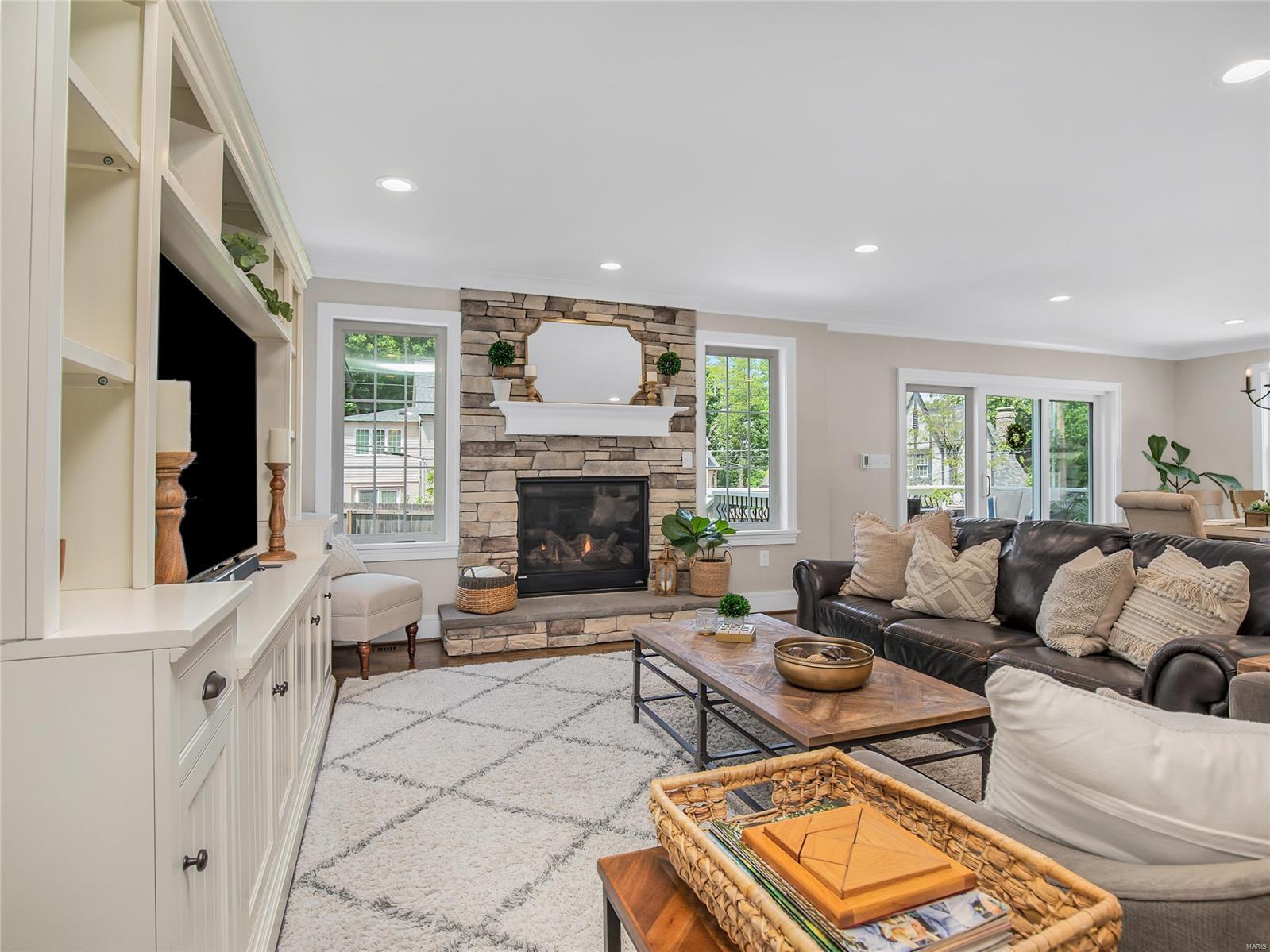 309 Planthurst Road Webster Groves, MO 63119 - Photo 13 of 36 Gallery Image 13