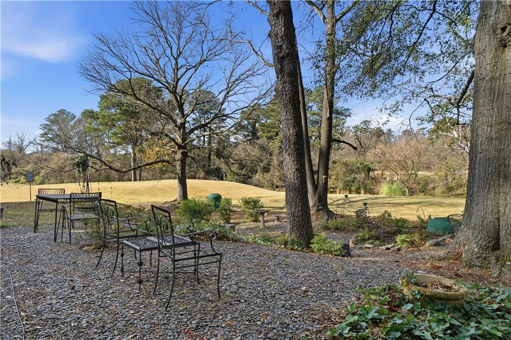 170 Elysian Way Northwest Atlanta, GA 30327 - Photo 13 of 68