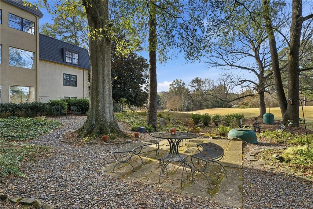 170 Elysian Way Northwest Atlanta, GA 30327 - Photo 20 of 68