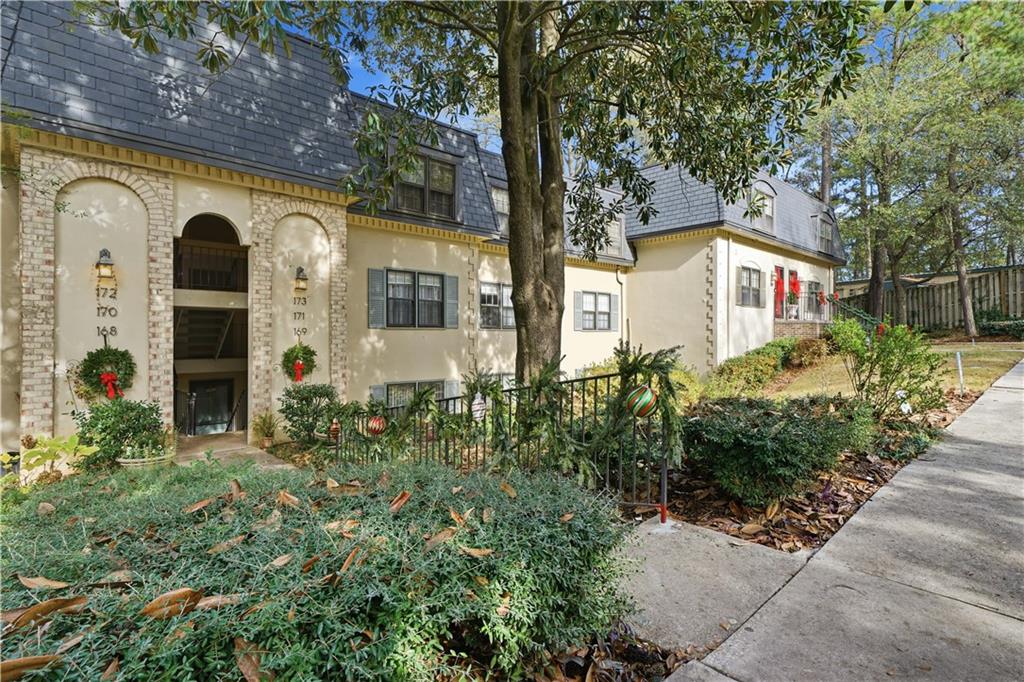 170 Elysian Way Northwest Atlanta, GA 30327 - Photo 23 of 68