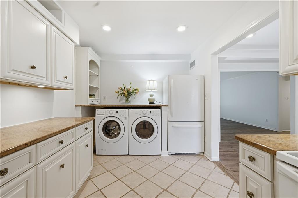 170 Elysian Way Northwest Atlanta, GA 30327 - Photo 5 of 68