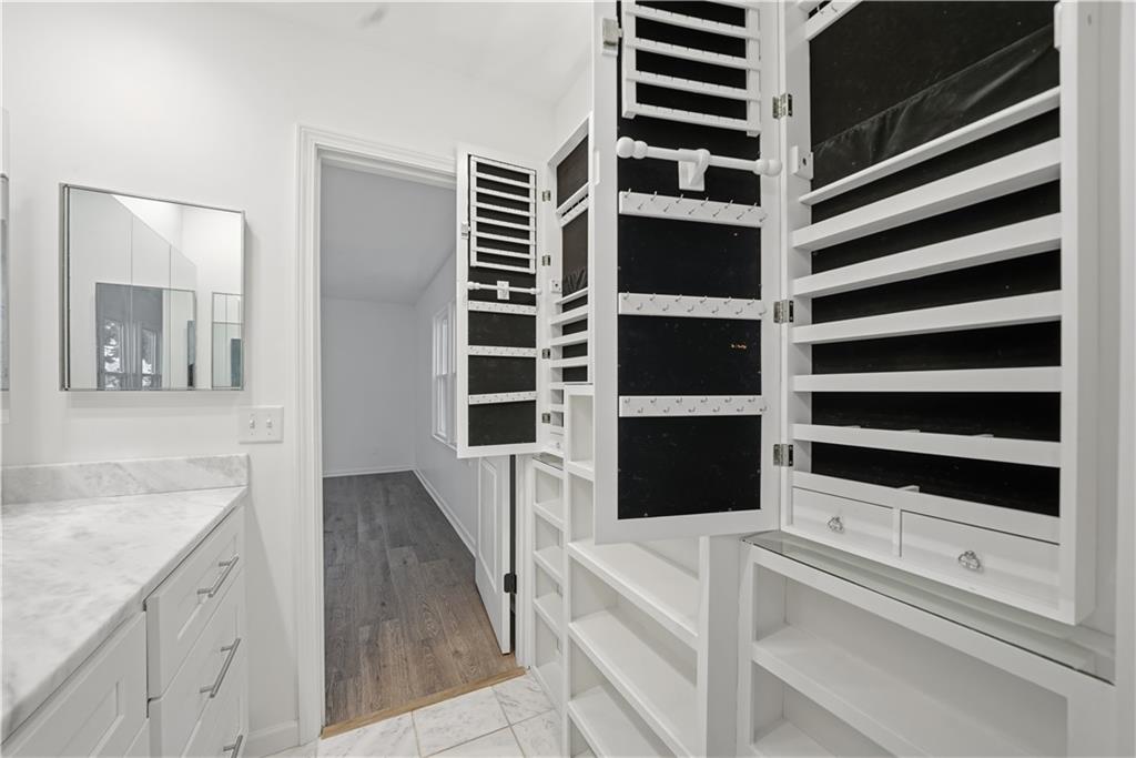 170 Elysian Way Northwest Atlanta, GA 30327 - Photo 9 of 68