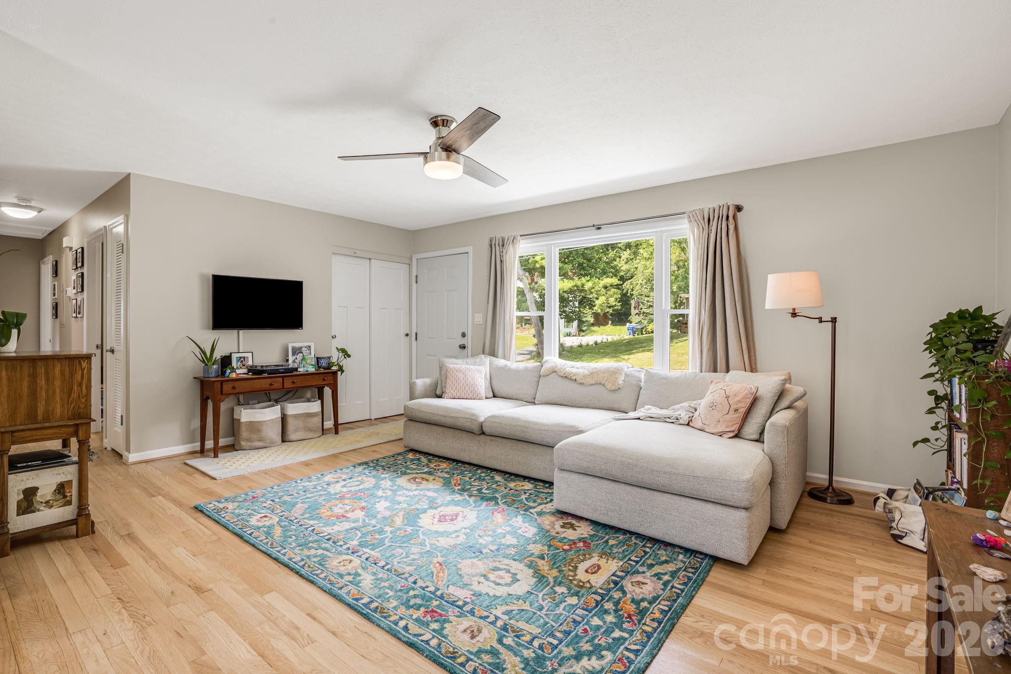 5 Hillview Road Asheville, NC 28805 - Photo 9 of 46