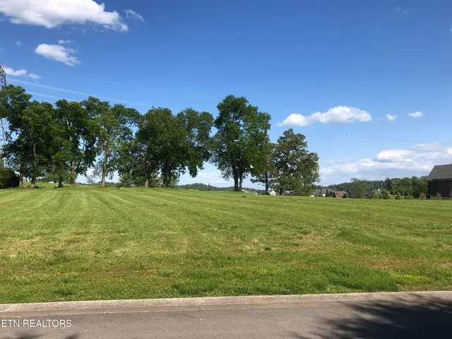 $300,000 | 3636 Edgewater Way, Louisville, TN 37777