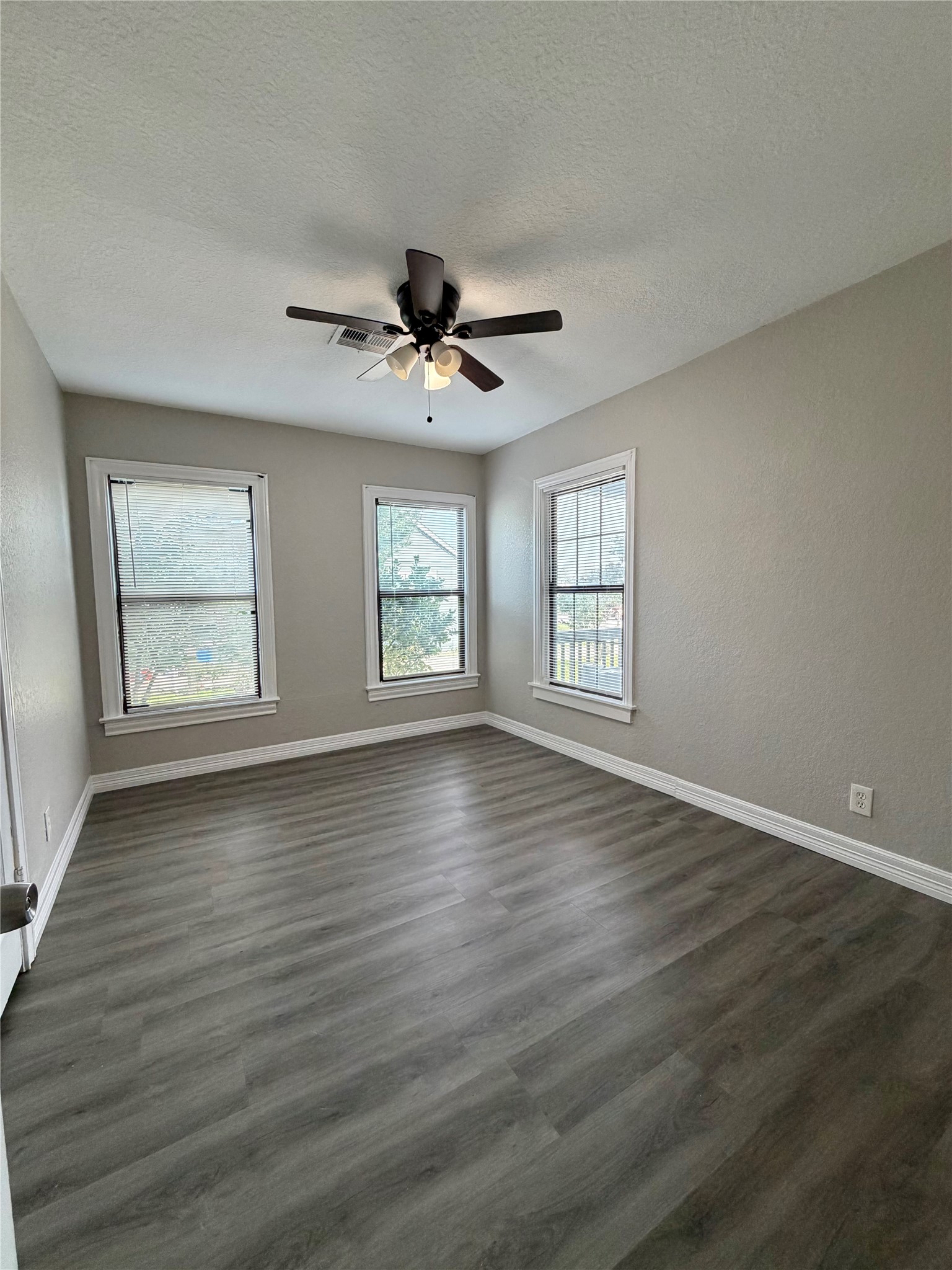 1214 West 5th Street Freeport, TX 77541 - Photo 16 of 42