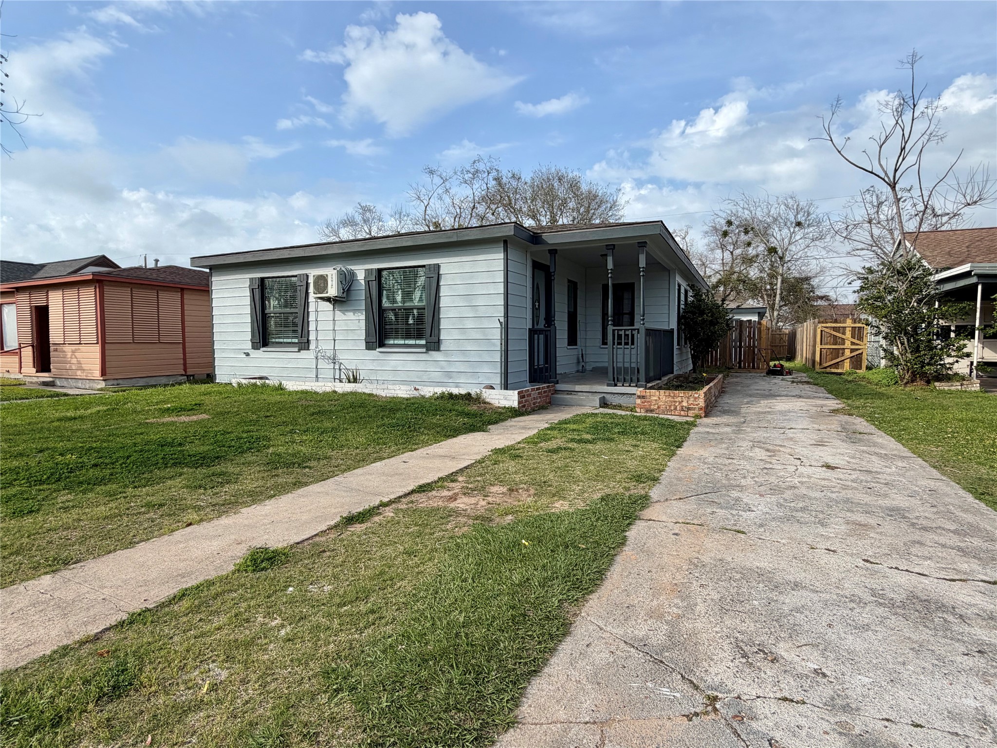 1214 West 5th Street Freeport, TX 77541 - Photo 3 of 42
