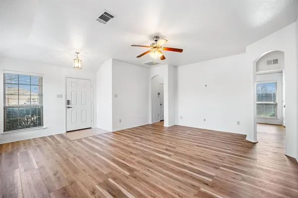 $285,000 | 608 West Grove Circle, Anna, TX 75409