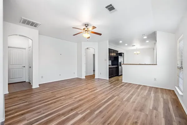 $285,000 | 608 West Grove Circle, Anna, TX 75409