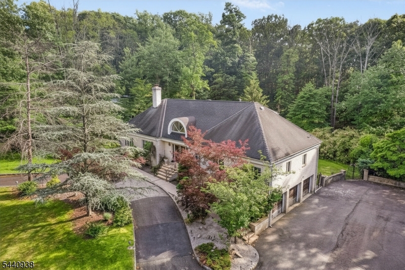 10 Loriann Road Warren, NJ 07059 - Photo 2 of 34