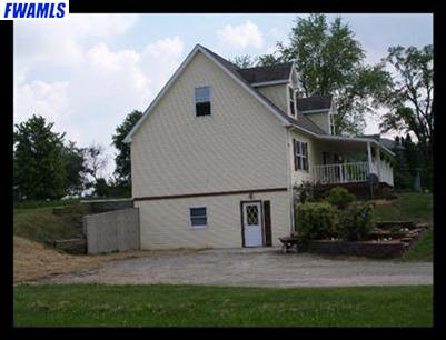 5610 West County Line Road North Fort Wayne, IN 46818 - Photo 2 of 24