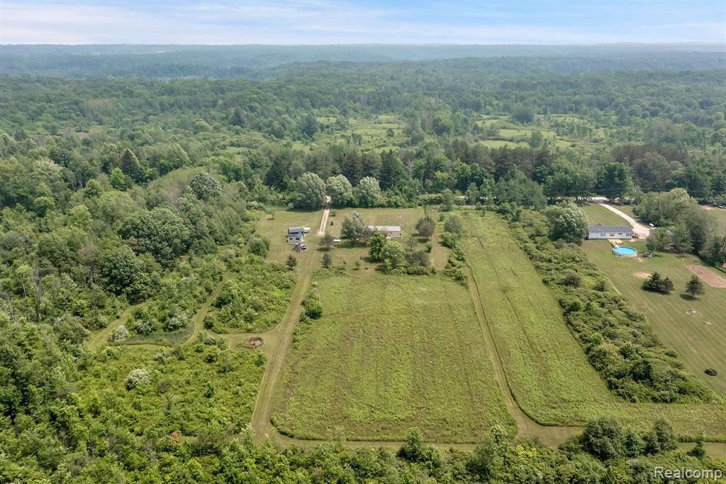 5607 Kingsley Road North Street, MI 48049 - Photo 3 of 45 Gallery Image 3