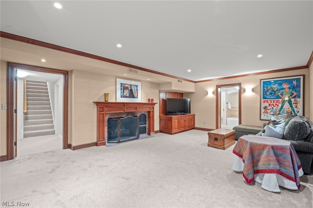 33285 Woodleigh Road Cleveland, OH 44124 - Photo 40 of 50
