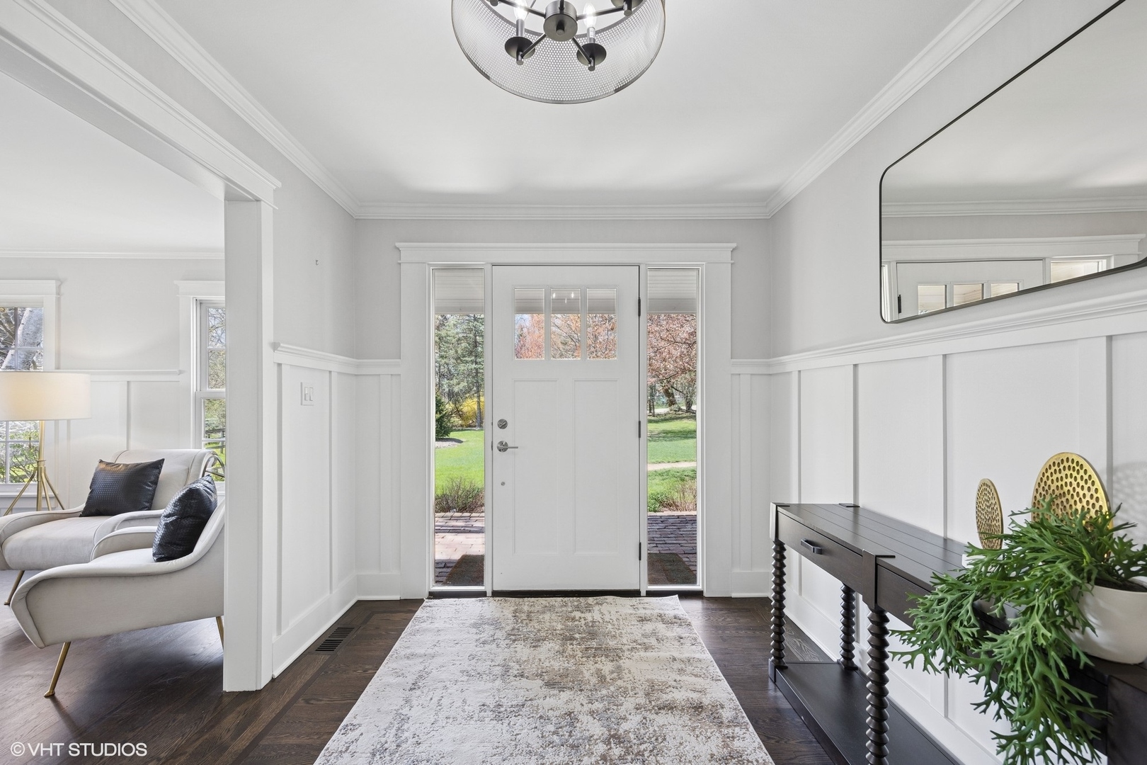 59 Ridge Road Barrington Hills, IL 60010 - Photo 3 of 44 a view of a livingroom with furniture and front door
