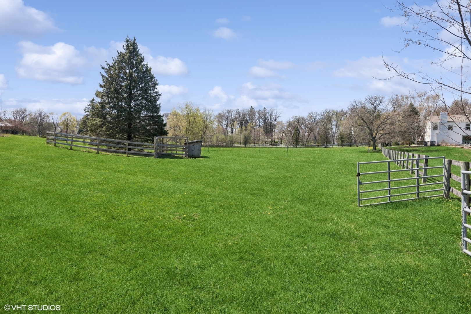 59 Ridge Road Barrington Hills, IL 60010 - Photo 36 of 44 a view of a park with large trees