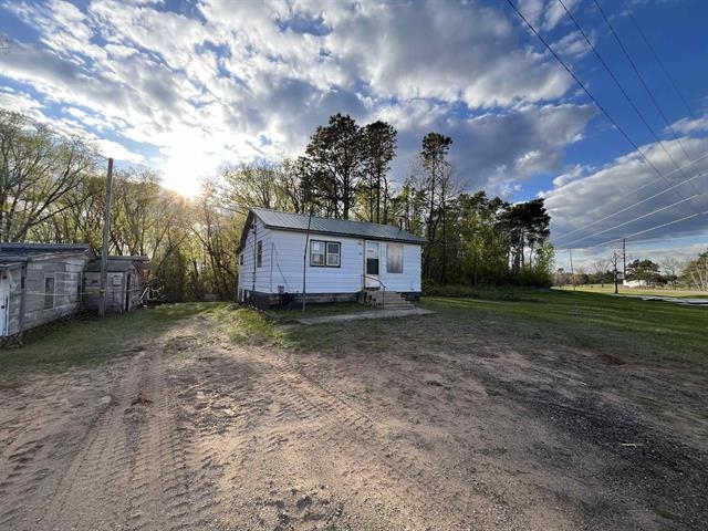 947 Meyer Road Mauston, WI 53948 - Photo 5 of 9